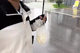 生育补贴时代，能否扭转生育困局？ 专家：生个孩子补贴一两万