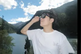 这次九寨沟之行总体来说非常满意，就是停车费收的我心在滴血视频封面