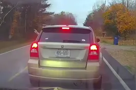 #懂车帝销量榜 惊悚！路怒者如白痴般的操作，背后隐藏着什么？