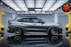 2025款宝马x8。搭载3.0T插电混动引擎和4.4T V8插电混动引擎