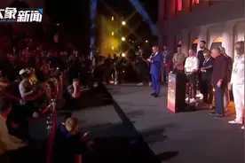 赛前称重如期完成 张志磊：“来嘛！拳台见！”图片