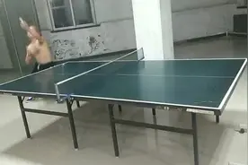 东湖乒谈：高抛砍式发球图片